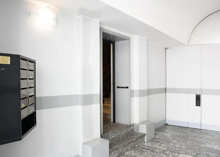 アパート In Affitto Zona Tortona Solari ミラノ